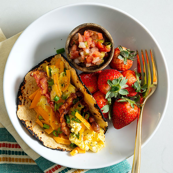 bacon-and-egg-breakfast-tacos-fresh-cravings